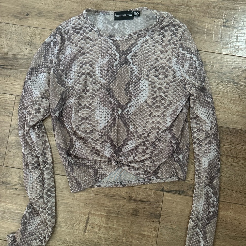 Snakeskin print mesh cropped long sleeve